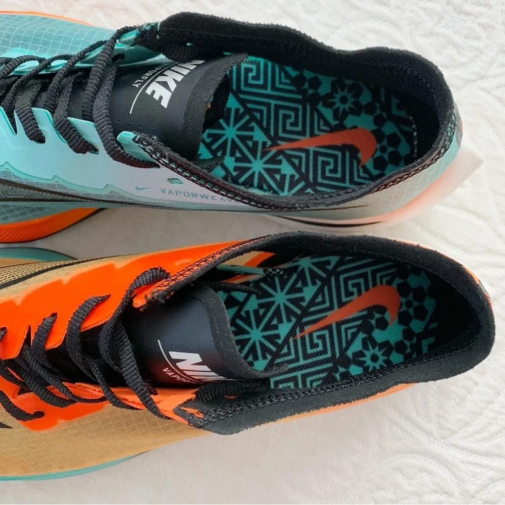 Nike ZoomX Vaporfly Next% Racing Shoes, Ekiden‎ (M's 7, W's 8.5) Sydney Sweeney